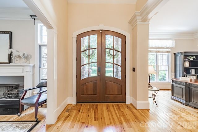 215 Blue River Road, Lake Wylie, SC 29710
