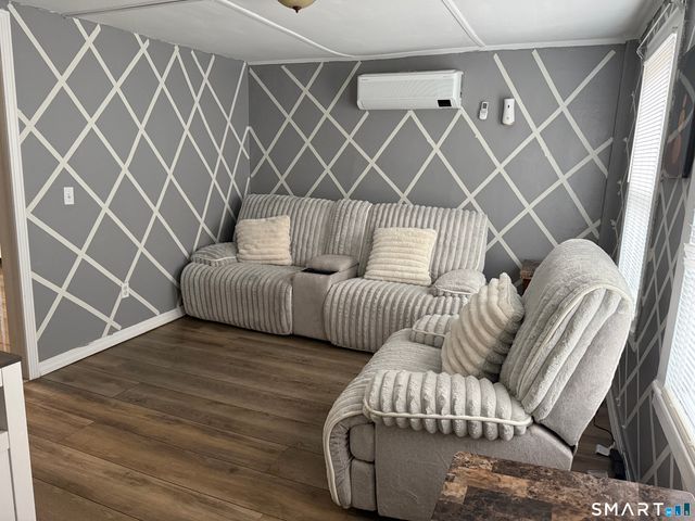 24 Schoolhouse Lane, Windham, CT 06226