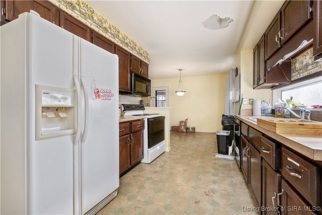 96 Forest Drive, Jeffersonville, IN 47130