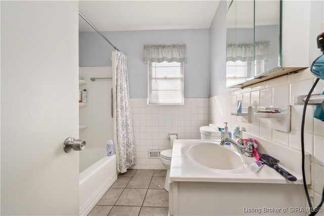 96 Forest Drive, Jeffersonville, IN 47130