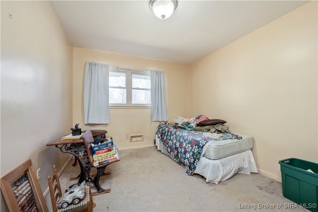 96 Forest Drive, Jeffersonville, IN 47130