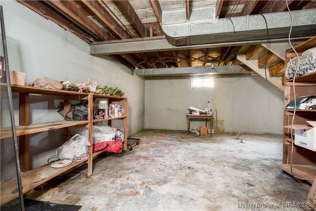 96 Forest Drive, Jeffersonville, IN 47130