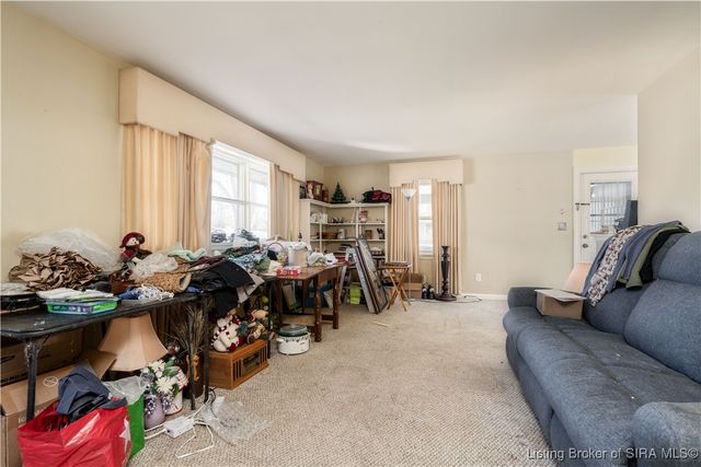 96 Forest Drive, Jeffersonville, IN 47130