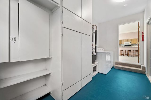 6 Oakhurst Pl, Santa Rosa, CA 95409