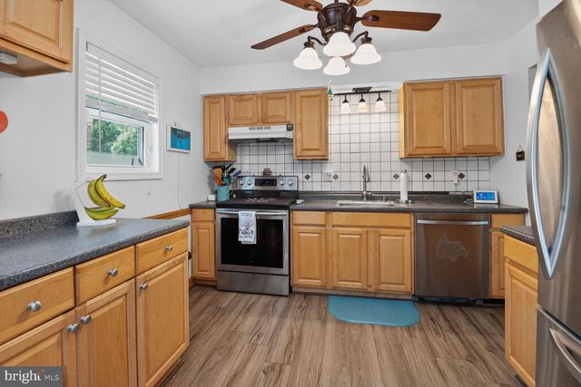 847 STREAKER RD, Sykesville, MD 21784