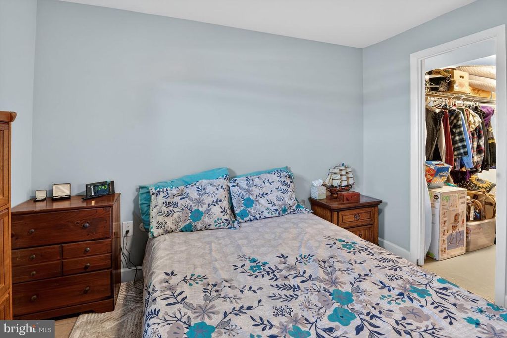Image 28 of property listing at 847 STREAKER RD, Sykesville, MD 21784