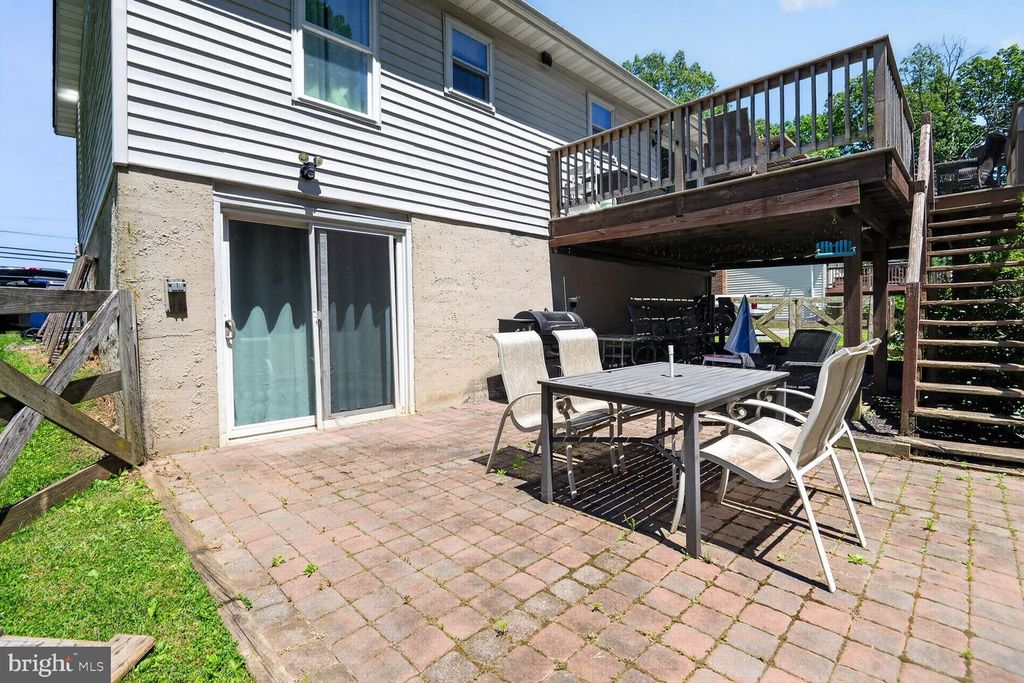 Image 36 of property listing at 847 STREAKER RD, Sykesville, MD 21784
