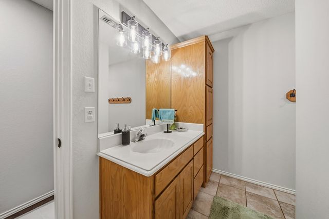 716 Colgate Ave, Big Spring, TX 79720