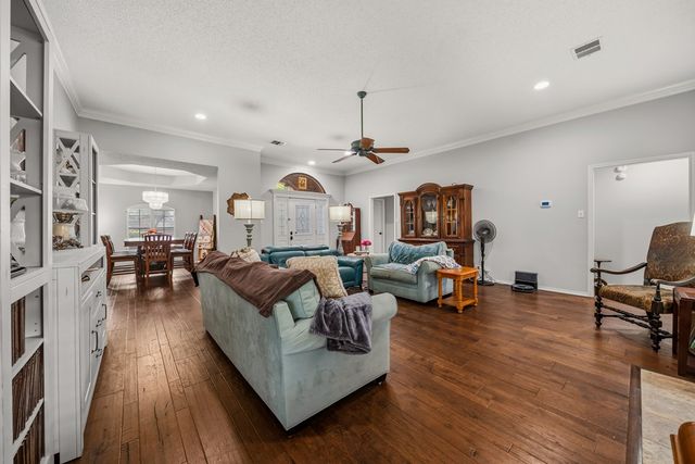 716 Colgate Ave, Big Spring, TX 79720