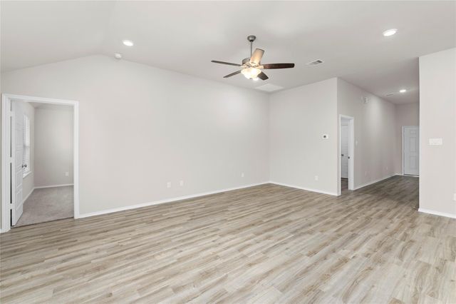 7711 Skiron Lane, Baytown, TX 77523