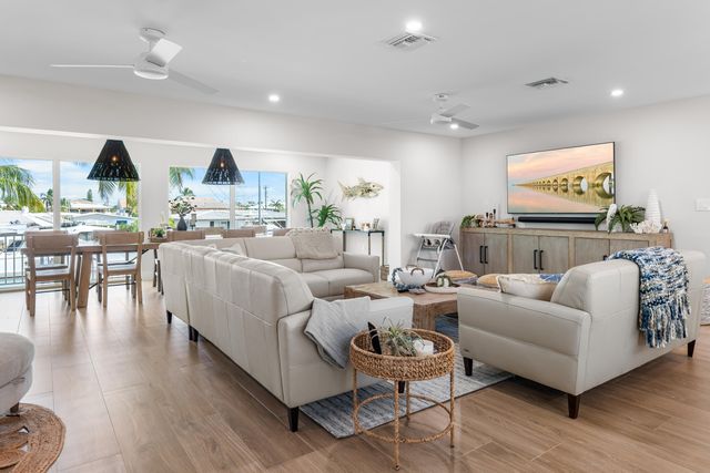 360 12th Street, Key Colony, FL 33051