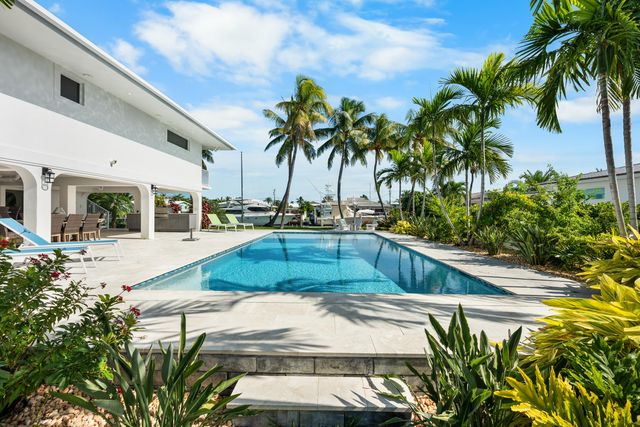 360 12th Street, Key Colony, FL 33051