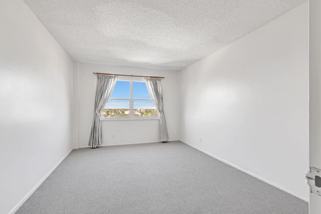 2555 NE 11th Street 804, Fort Lauderdale, FL 33304