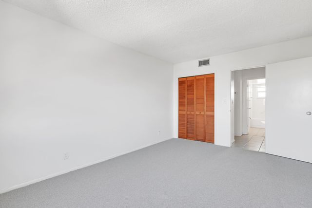 2555 NE 11th Street 804, Fort Lauderdale, FL 33304