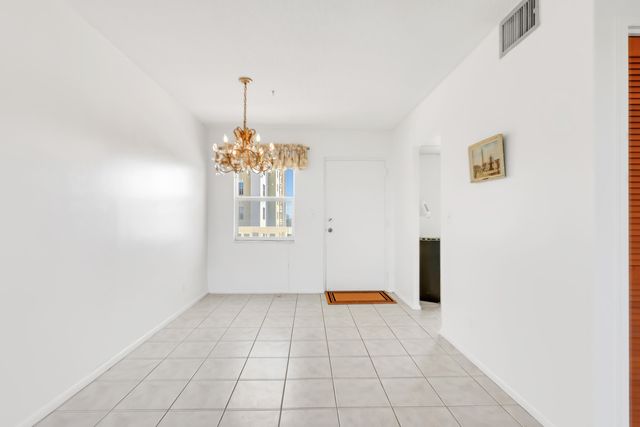 2555 NE 11th Street 804, Fort Lauderdale, FL 33304