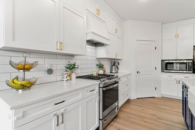 3722 E Hutcheson Avenue, Springfield, MO 65802