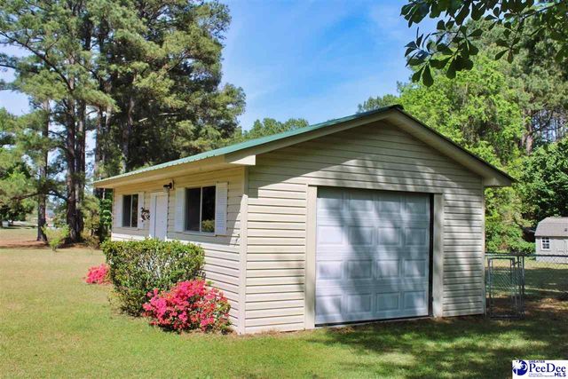 15 Meeting Street, Cheraw, SC 29520