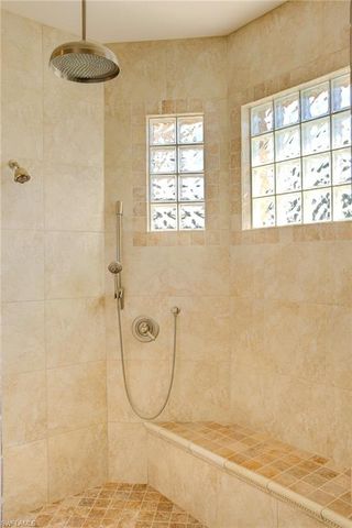 525 SW 8th TER, Cape Coral, FL 33991