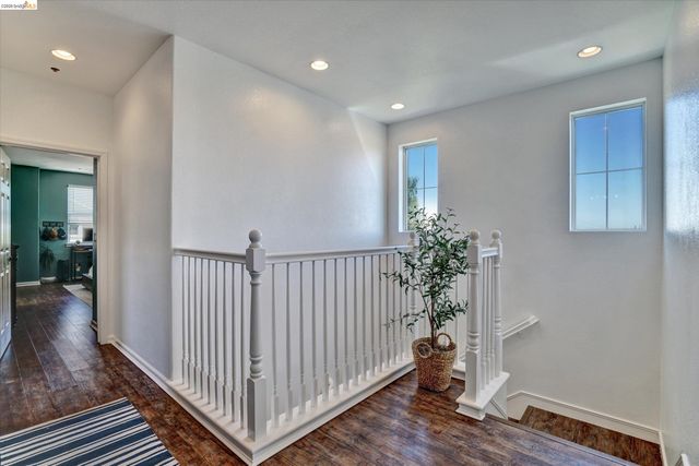 619 Falling Star Dr, Martinez, CA 94553