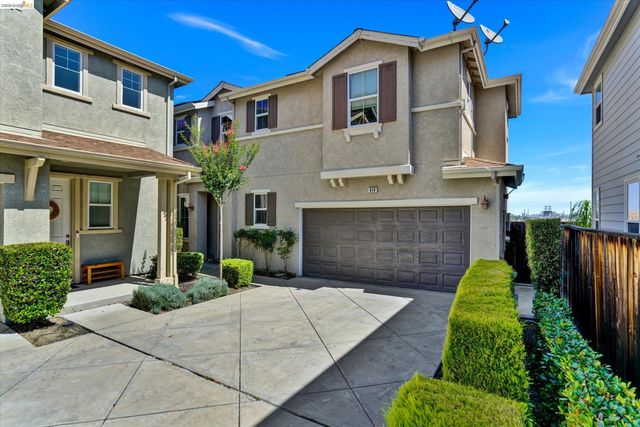 619 Falling Star Dr, Martinez, CA 94553