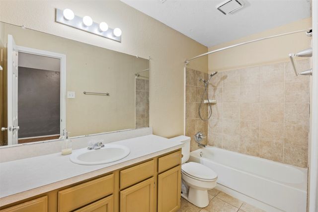 905 Park Place Boulevard, Midlothian, TX 76065