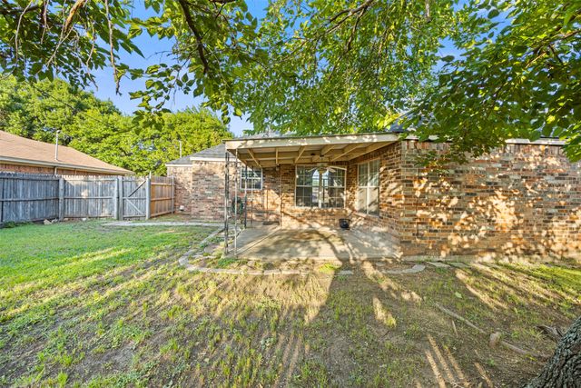 905 Park Place Boulevard, Midlothian, TX 76065