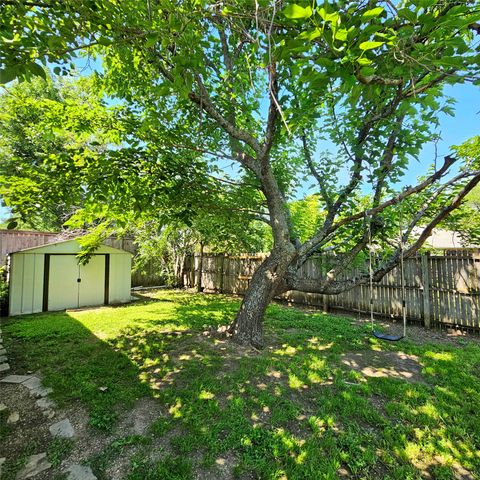 905 Park Place Boulevard, Midlothian, TX 76065