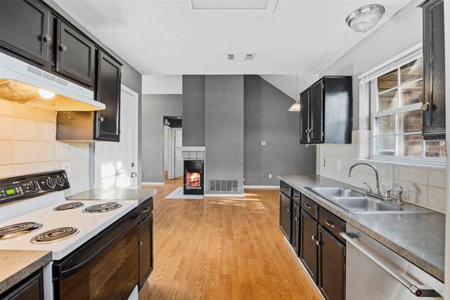 905 Park Place Boulevard, Midlothian, TX 76065
