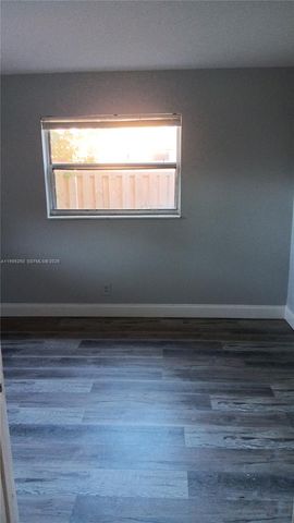 5640 NW 15th St 3, Lauderhill, FL 33313