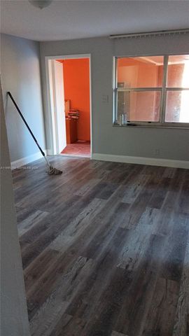 5640 NW 15th St 3, Lauderhill, FL 33313