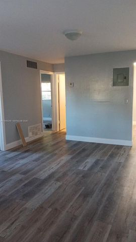 5640 NW 15th St 3, Lauderhill, FL 33313