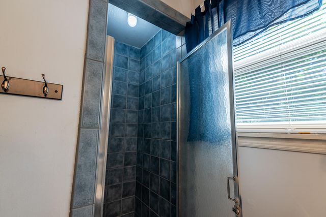 3074 Bandy RD, Roanoke, VA 24014