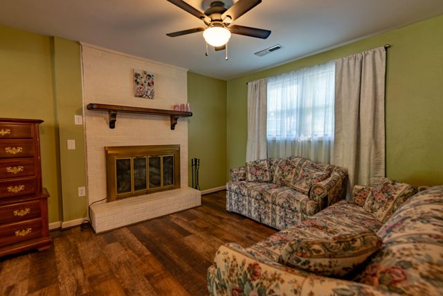 3074 Bandy RD, Roanoke, VA 24014