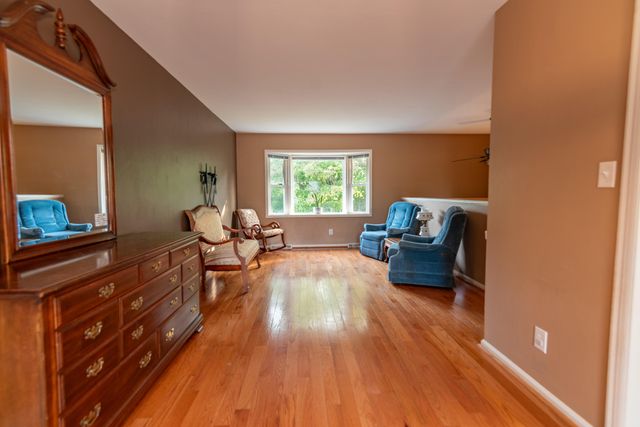3074 Bandy RD, Roanoke, VA 24014