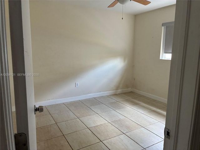 18715 NE 18th Avenue, Miami, FL 33179