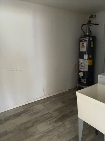 18715 NE 18th Avenue, Miami, FL 33179