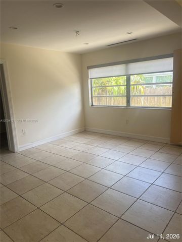 18715 NE 18th Avenue, Miami, FL 33179