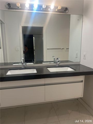 18715 NE 18th Avenue, Miami, FL 33179