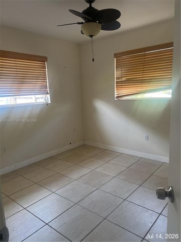18715 NE 18th Avenue, Miami, FL 33179