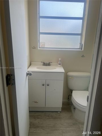 18715 NE 18th Avenue, Miami, FL 33179
