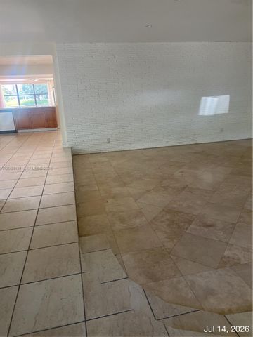 18715 NE 18th Avenue, Miami, FL 33179