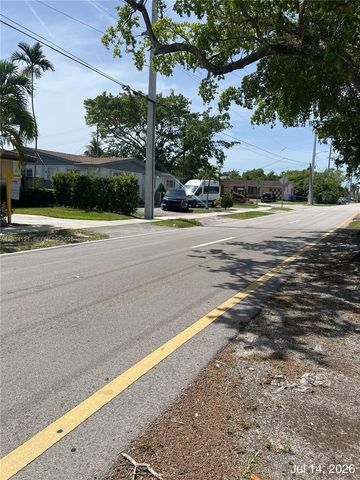 18715 NE 18th Avenue, Miami, FL 33179
