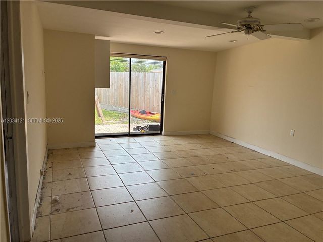 18715 NE 18th Avenue, Miami, FL 33179
