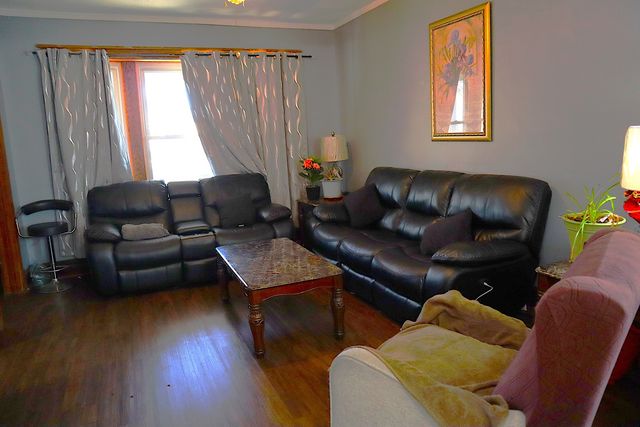 6616 S Kedvale Avenue, Chicago, IL 60629