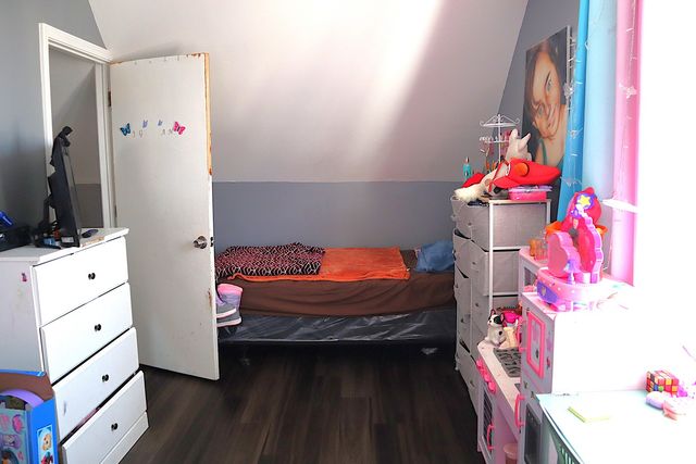 6616 S Kedvale Avenue, Chicago, IL 60629