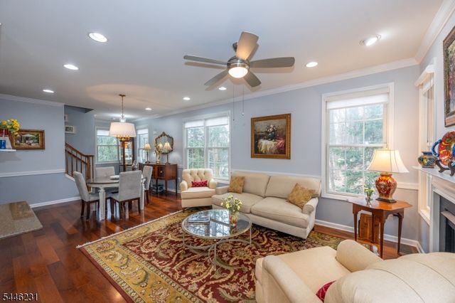 1 Ashley Ct, Hawthorne Boro, NJ 07506