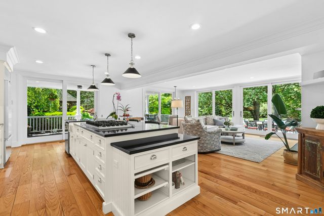 610 Cheese Spring Road, New Canaan, CT 06840