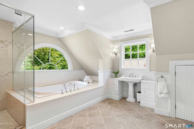 610 Cheese Spring Road, New Canaan, CT 06840