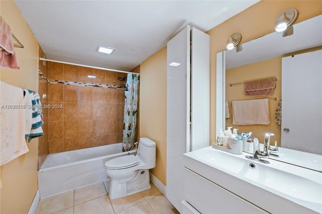 2841 NE 163rd Street 704, North Miami Beach, FL 33160