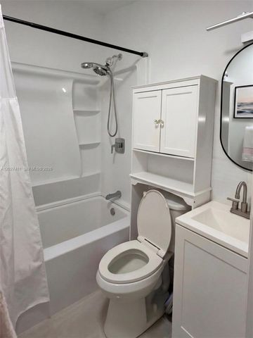 1300 NE 203rd St, Miami, FL 33179